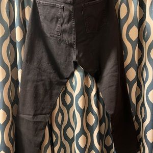 Levi 711 Skinny Jeans